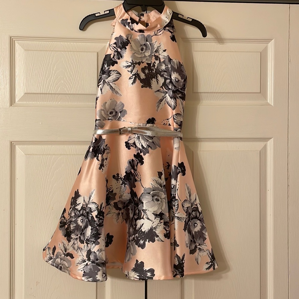 Zuni’s girls floral print dress